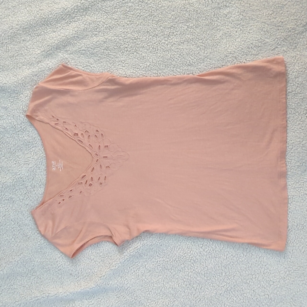Ladies fashion casual hollow v neck shirt